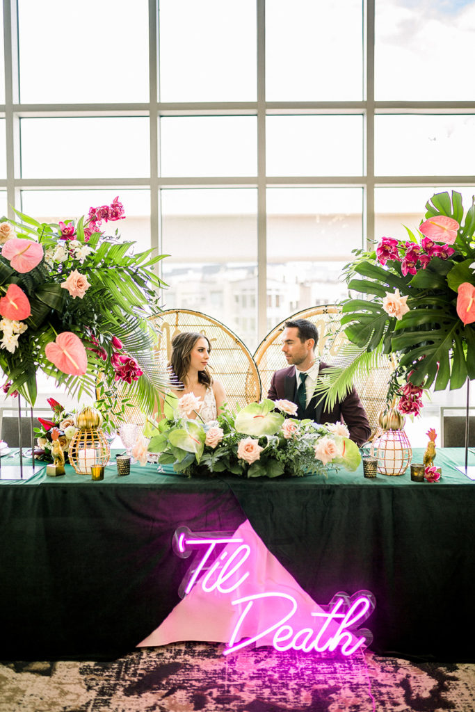 A head table like you've never seen before