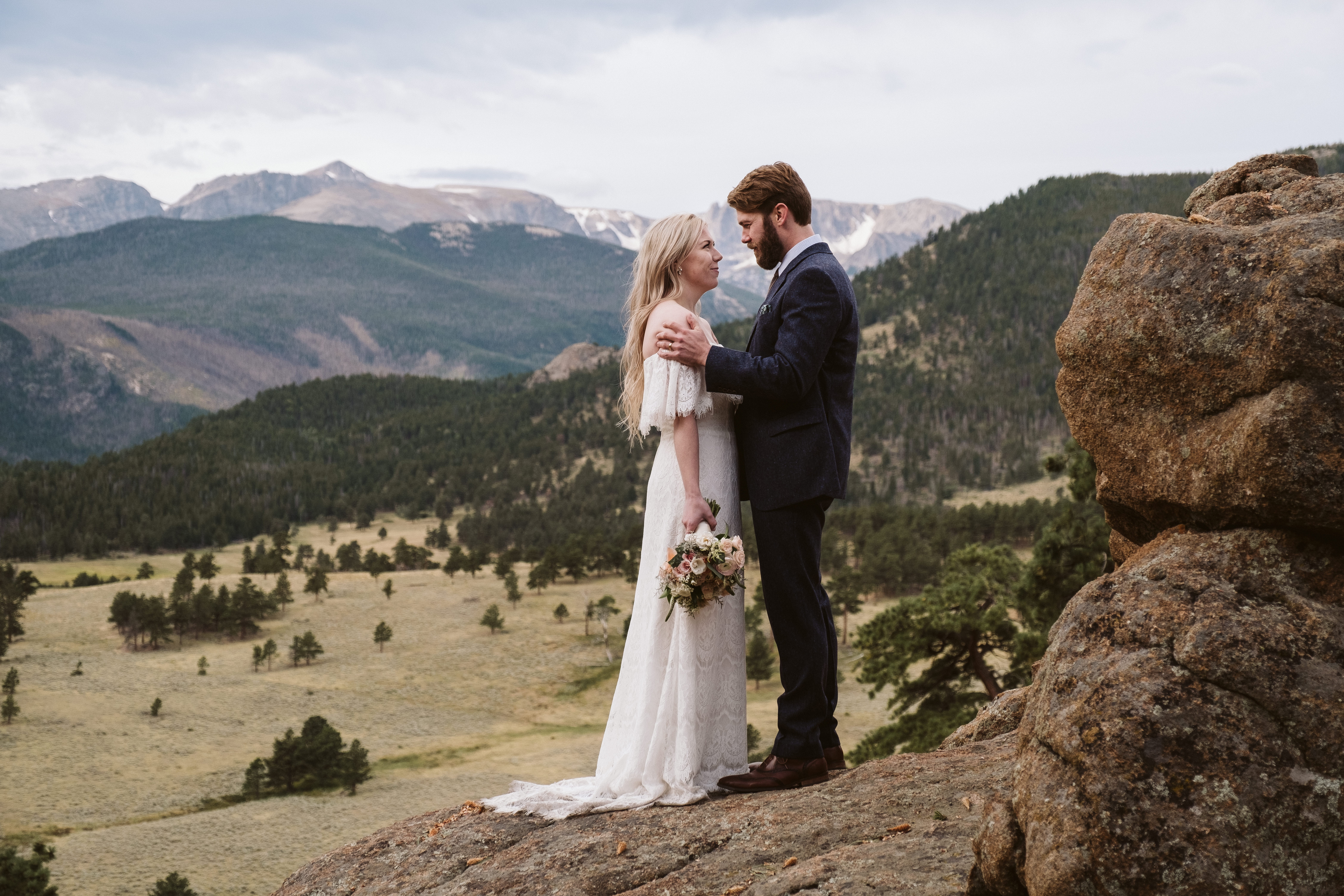 Colorado elopement florals